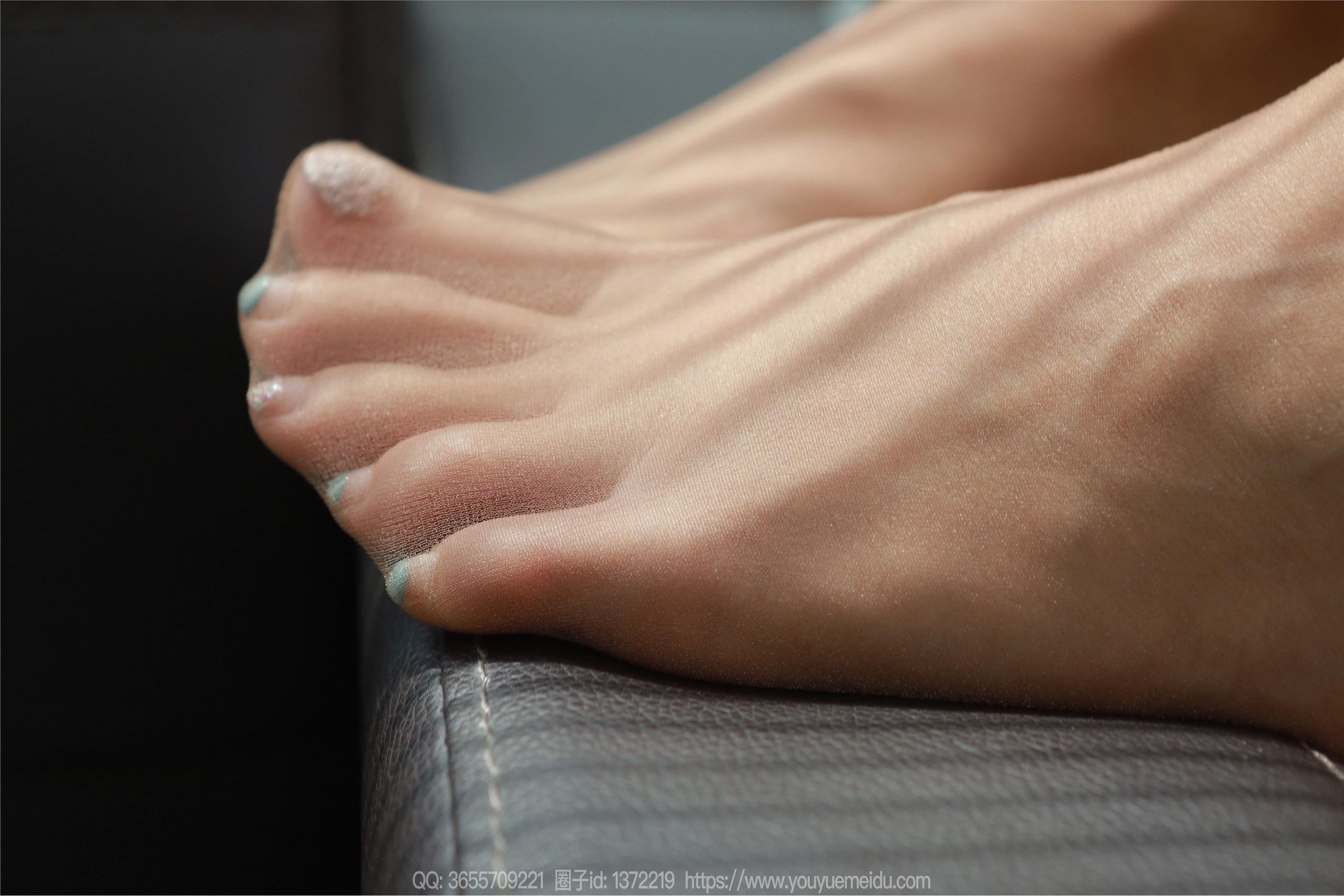 IESS异思趣向  2023.10.23 丝享家 1566 婉萍《蓝色指甲》